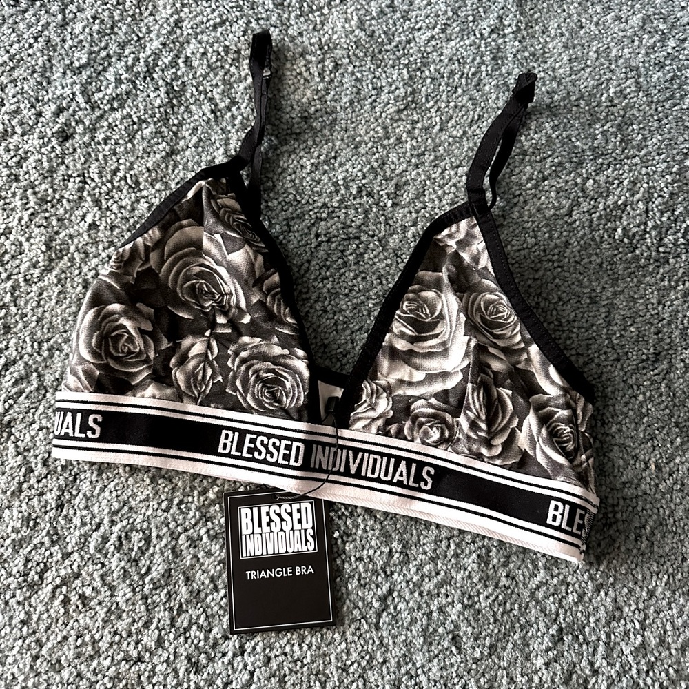 Brand new blessed individuals bra